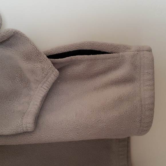 Beige/Cream Fleece Sweater - Picture 3 of 3